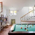 Vila Canela Homes Permanyer Barcelona