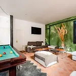 Canela Homes Permanyer Vila *