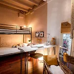 Canela Homes Permanyer Vila *